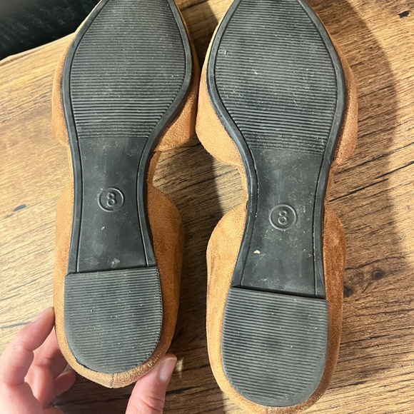 a new day Brown Flats - Picture 5 of 5